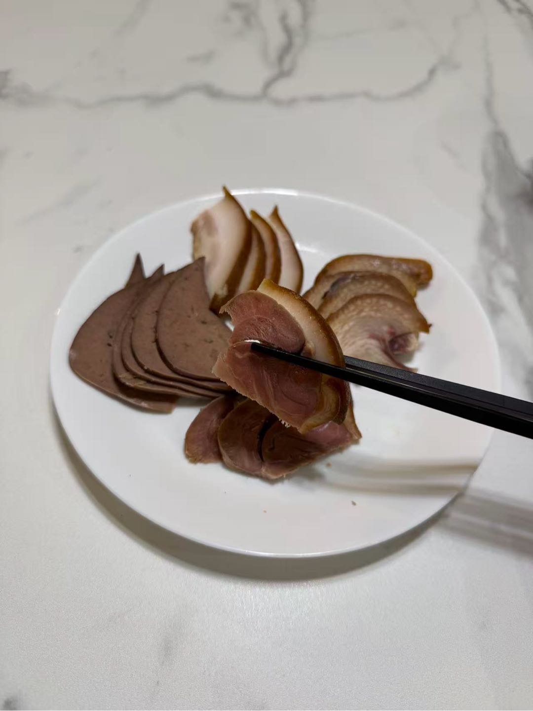 在日本也能吃上好吃又实惠的卤味,太满足了!